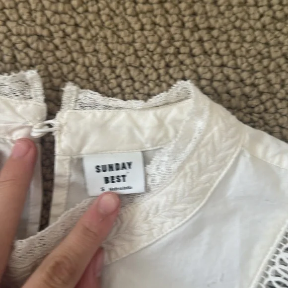 NWOT Aritzia Sunday Best White Ruffled Fancy Top small - Picture 3 of 7